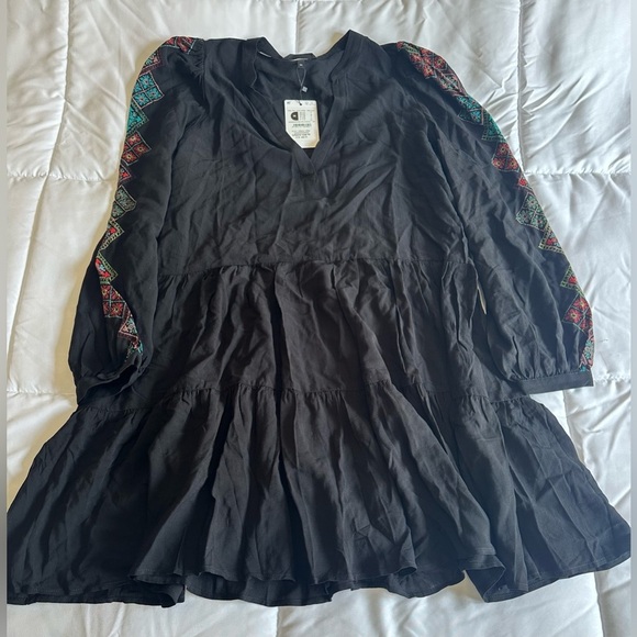 Desigual New CALENDULA dress with ethnic embroideries Size Medium - Picture 3 of 6